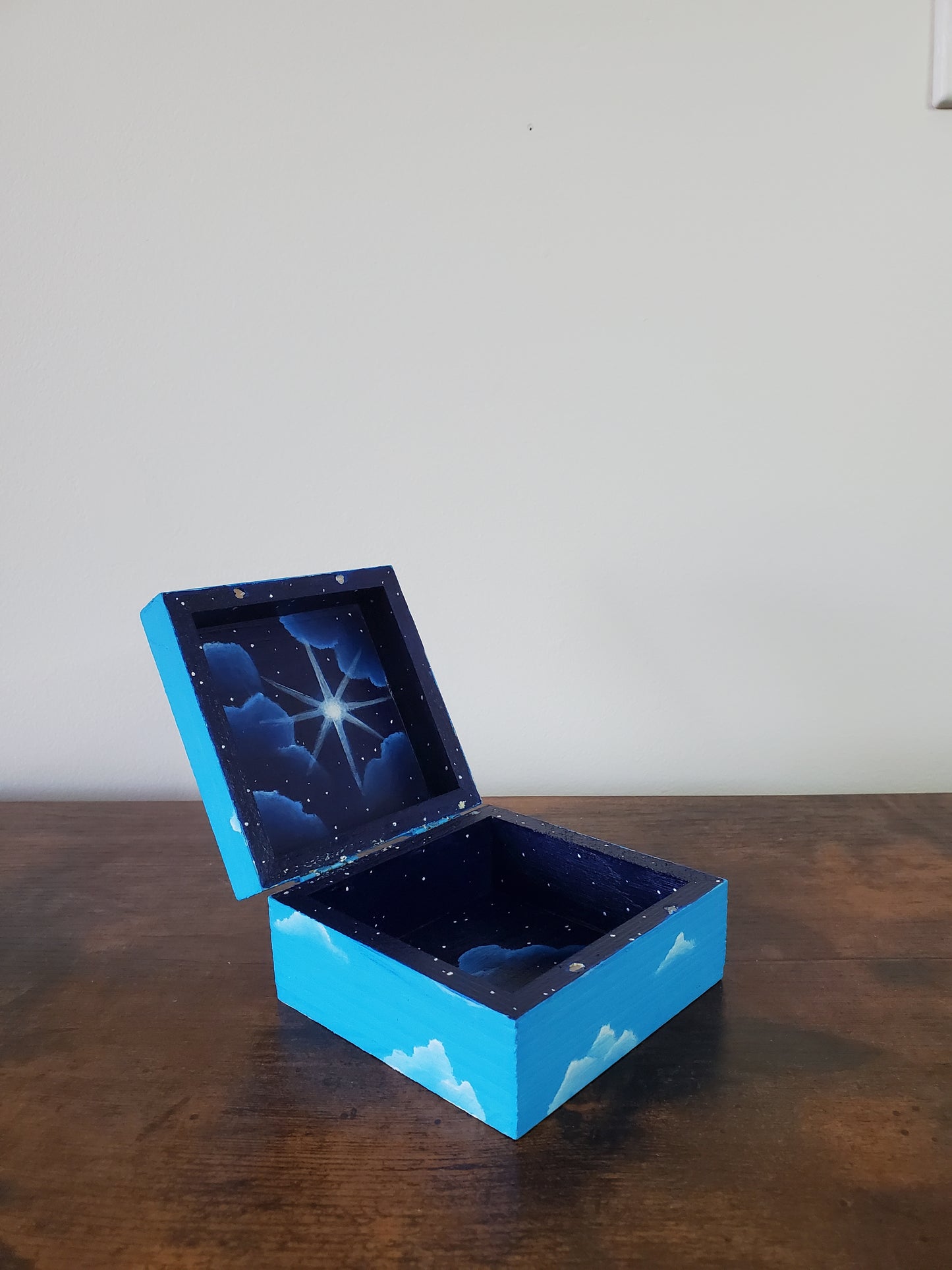 Inverted Cloud Storage Trinket Box