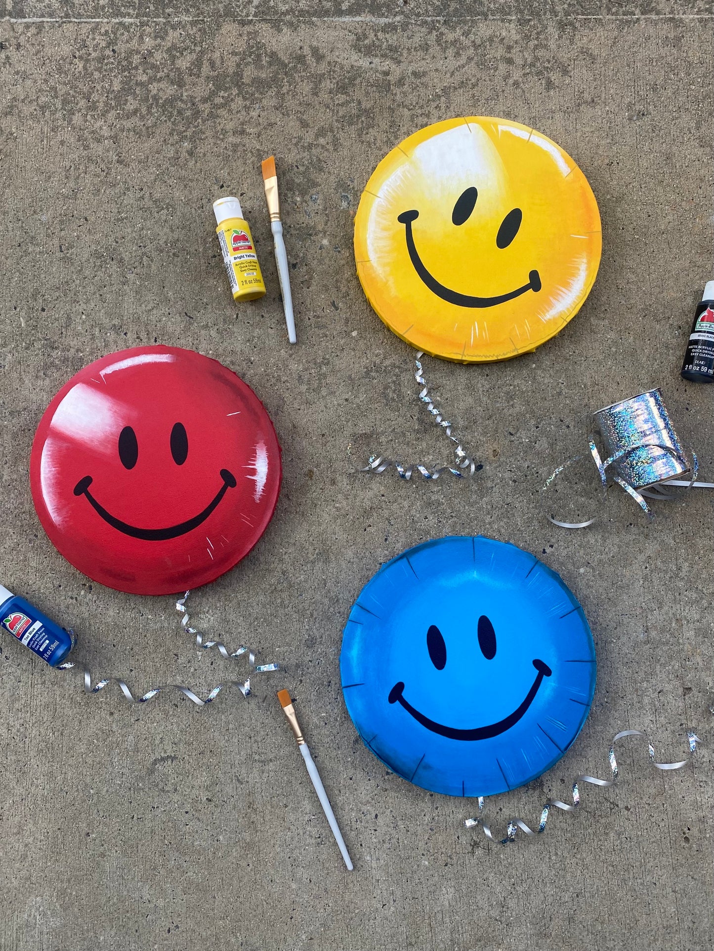 Amber Peeks Art: Colorful hyper realistic balloon paintingss